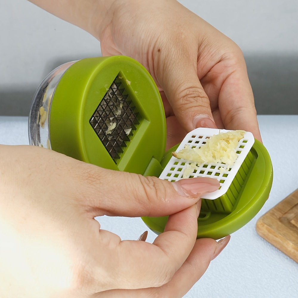 Kitchen Gadgets Vegetable Chopper - 1PC Mini Manual Garlic Chopper, Handheld
