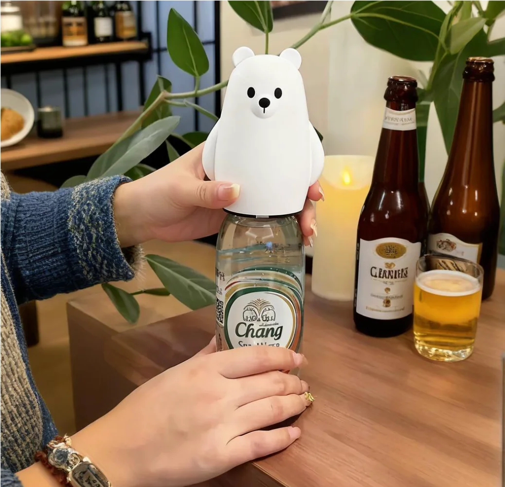 Cute Black & White Bear Bottle - Kitchen Gadgets Gift Ideas 评论和价格
